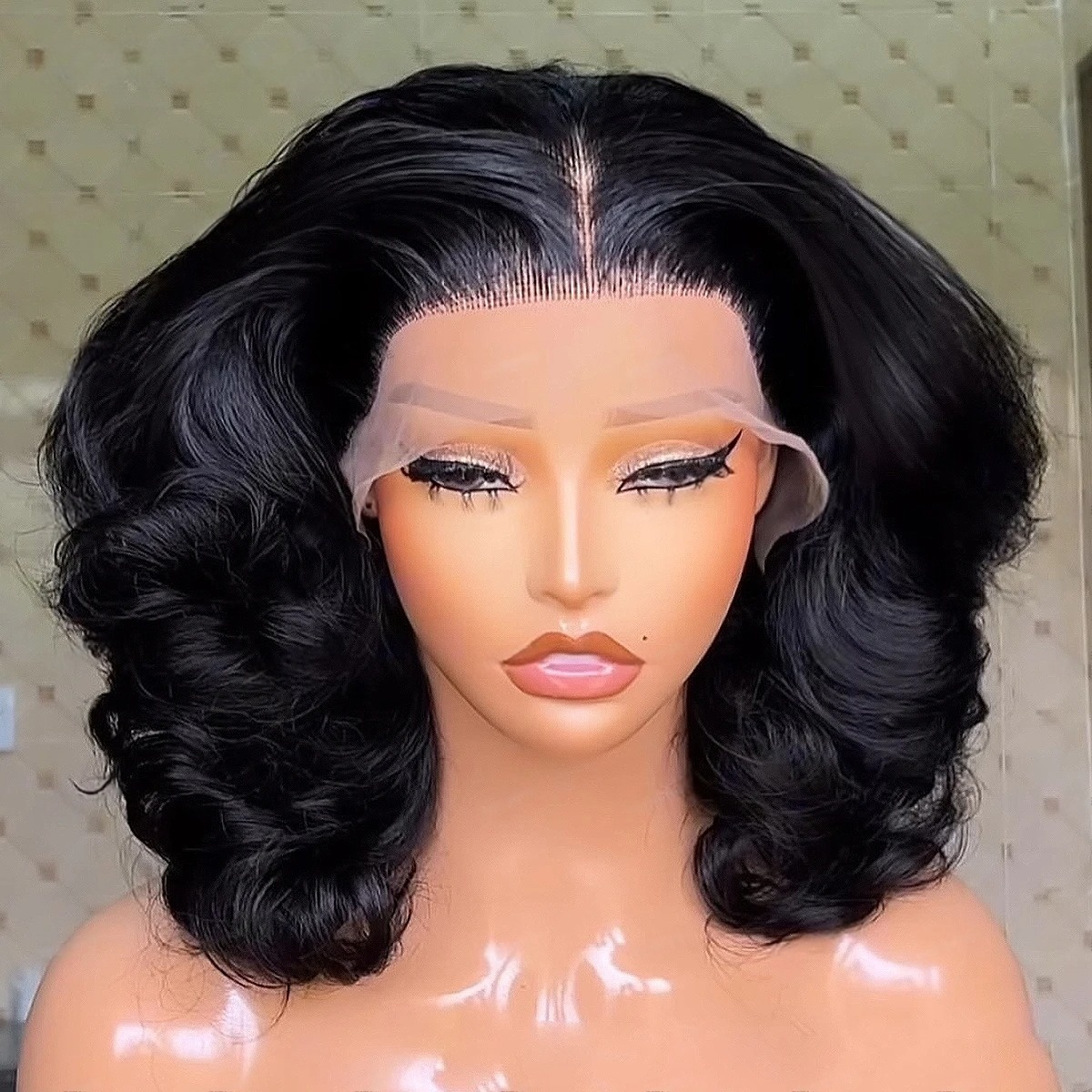 Black Wig Short Bob Body Wavy  - огляд і ціна Pre Parted 13X4 Lace Front Bob Wig